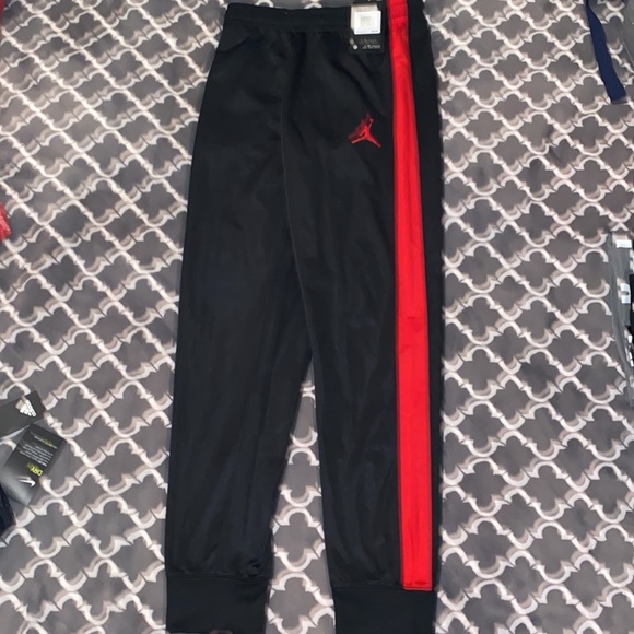 NWT YOUTH JOGGERS / SWEATPANTS - Picture 6 of 11